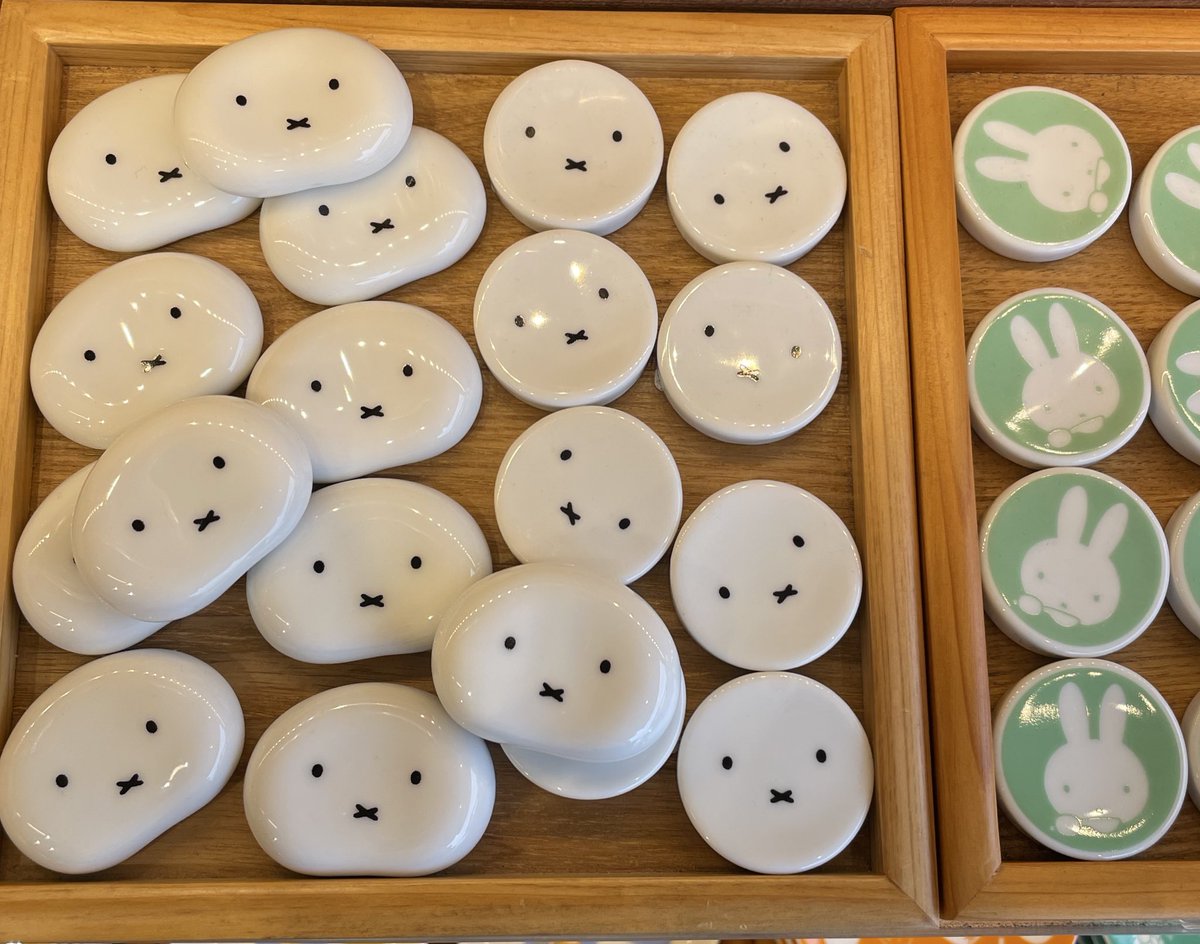 maldomasaeyo's tweet image. 📍 유후인 미피모리노 키친&amp;amp;베이커리

유후인 가는 사람들은 꼬옥 갔으면 좋겠는 미피 베이커리 … ♡ 진짜 너무너무 귀엽고 미피 모양 빵이랑 미피모양빵을 닮은 미피 인형키링을 팔아요 … 제빵사 미피 인형도 있음 !! 그냥 귀여운 거 너무 많아