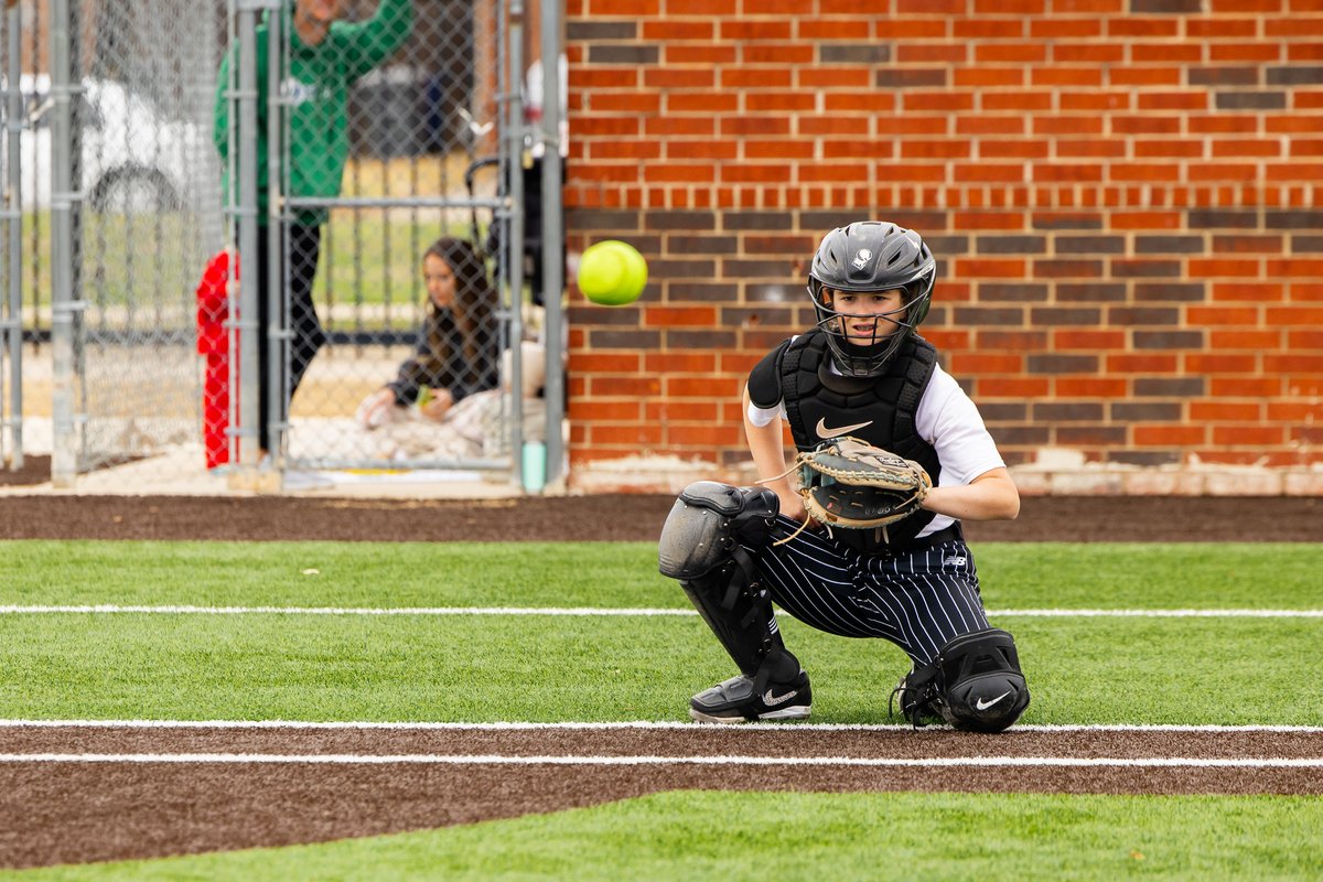 USASoftball's tweet photo. 𝐑𝐞𝐠𝐢𝐨𝐧 𝟓 understood the assignment 🔥

Last weekend, over 2️⃣0️⃣0️⃣ 𝗮𝘁𝗵𝗹𝗲𝘁𝗲𝘀 showed out at the #HPP Identifier in Dallas, TX!

𝗙𝗶𝗻𝗱 𝗮𝗻 𝗜𝗱𝗲𝗻𝘁𝗶𝗳𝗶𝗲𝗿 𝗻𝗲𝗮𝗿 𝘆𝗼𝘂 🔗 https://t.co/2jrvzdyX9J