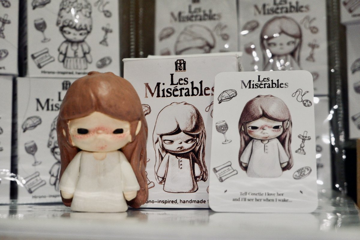 littlebarricade's tweet photo. Little Barricade Team is officially releasing MORE DESIGNS for our next drop! 🇫🇷🕯️
Yes… including Fantine’s wardrobe from her final scene 💔🌧️
Soft. Haunting. Beautiful.
A tribute to her sacrifice and strength.
#LittleBarricade #Batch2 #LesMiserables https://t.co/8cjQSZlXHZ