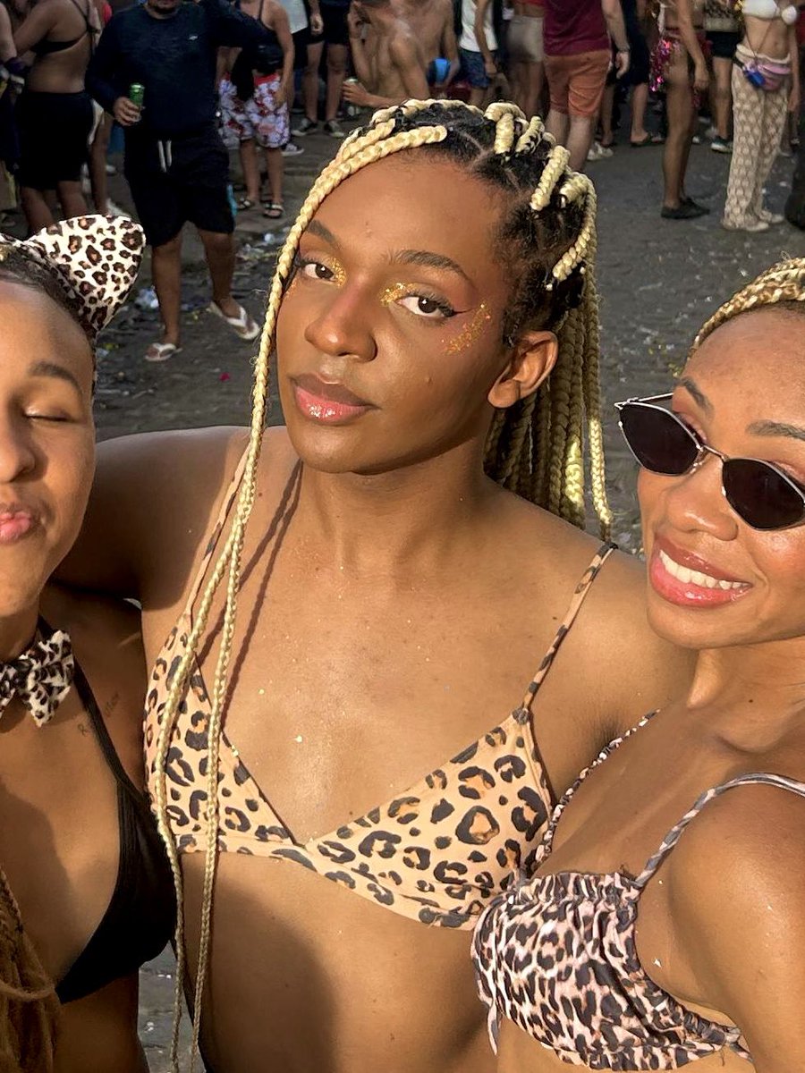 davs miseravi tweet media