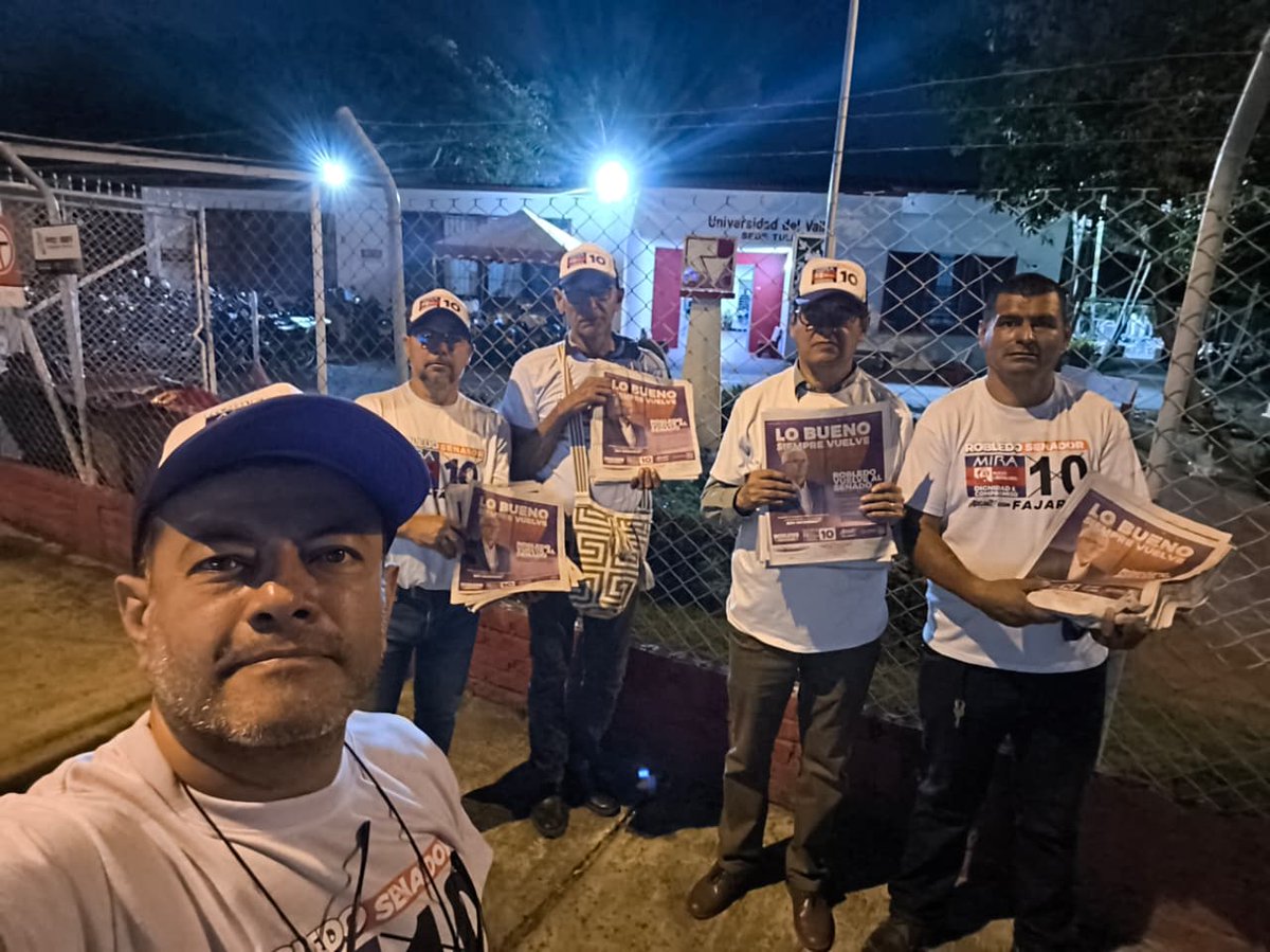 Cumpliendo la tarea nacional de visita de universidades. Muy buena jornada en las sedes de Univalle Tuluá. Vamos rumbo al Senado con <a href="/JERobledo/">Jorge Enrique Robledo Senado #10 Ahora Colombia</a> #10 y el Dr Javier Criales cámara valle #101 Coalición <a href="/PartidoMIRA/">Partido MIRA</a>-<a href="/vallenuevolib/">Nuevoliberalismovalle</a> <a href="/dignidadycomp/">Dignidad & Compromiso</a>.  a la presidencia #AdelanteConFajardo
