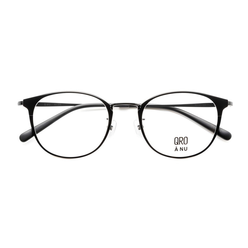 qroeyewear's tweet photo. 黒眼鏡専門デザインレーベル、QRO
 
 じぶん色の黒眼鏡を。

黒より深いQROの世界へ。
 
 眼鏡市場独占販売。