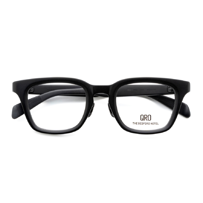 qroeyewear's tweet photo. 黒眼鏡専門デザインレーベル、QRO
 
 じぶん色の黒眼鏡を。

黒より深いQROの世界へ。
 
 眼鏡市場独占販売。