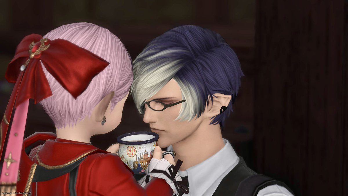 ﾗﾗﾁｬﾝ特製禁断プンシュの匂いを嗅いでヤベェ…って死を覚悟してるエレオスのイチル君