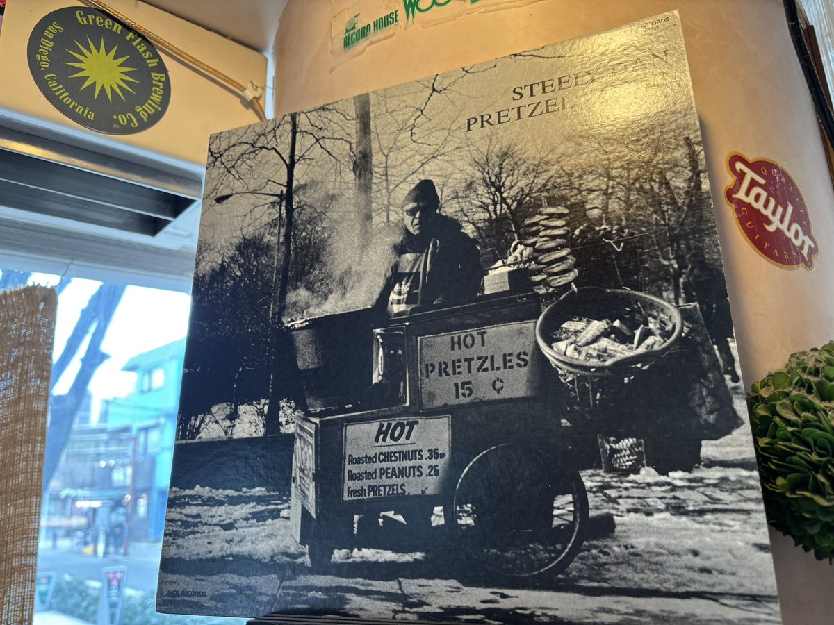 LODITokyo's tweet image. 今宵もお待ちしております。

【中野坂上LODI】
★AMERICAN AMBER ALE／新月ビア（東京）
★麦太郎／ろまんちっく村（栃木）
★WEIZEN／箕面（大阪）
★大磯こたつみかんエール／湘南（神奈川）
★酔分補給／Y.MARKET（愛知） 僅か！僅か！
★IMPERIAL STOUT／箕面（大阪）