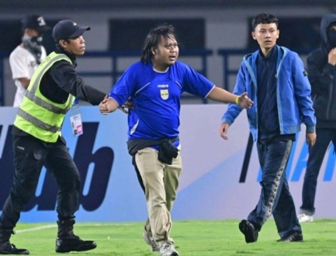 Tah di zoom ku aing meh jelas