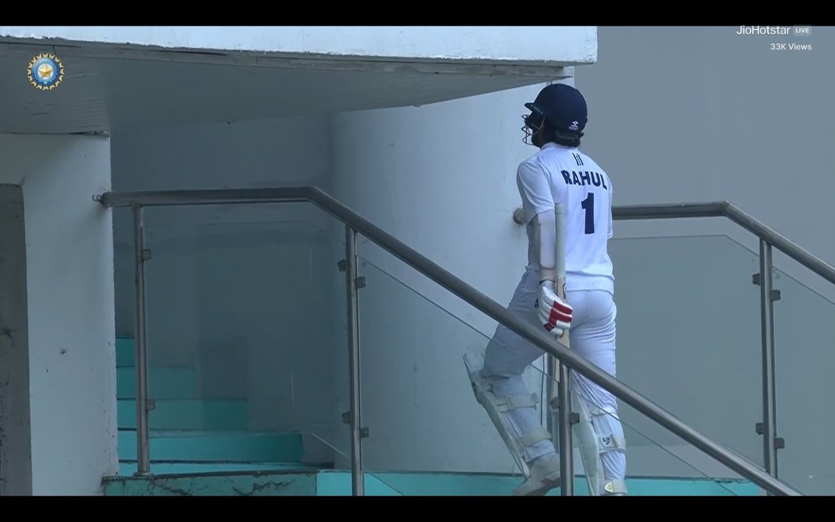 CricCrazyJohns's tweet photo. - 130(182) in Quarter Final.
- 141(111) in Semi Final in 1st Innings.
- 86*(103) in Semi Final in 2nd Innings.

KL RAHUL - THE CLUTCH FOR KARNATAKA IN RANJI TROPHY 🫡 https://t.co/68MFbNSEPp