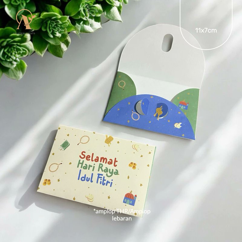 hiylemonade's tweet photo. Amplop Lebaran Ashadewi Gayatri

Rate: 4.9 
Link: https://t.co/61QVNlRgiU

Desain amplop elegan yang juga ga kalah lucu. https://t.co/EHKjObLl2s