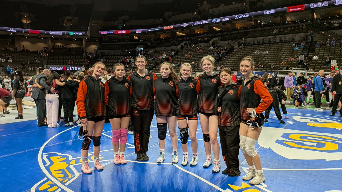 FCGirlWrestling's tweet image. And....that's a wrap for our season! Ali finished 6th. Beckah took 3rd. Team finished 12th. We lost some we shouldn't have, but that's the beauty in these lessons. Love these ladies like our own. What a memorable season.