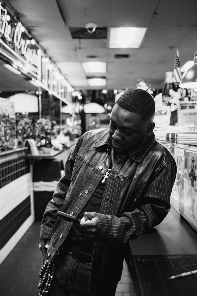 Sunlit.Media tweet media