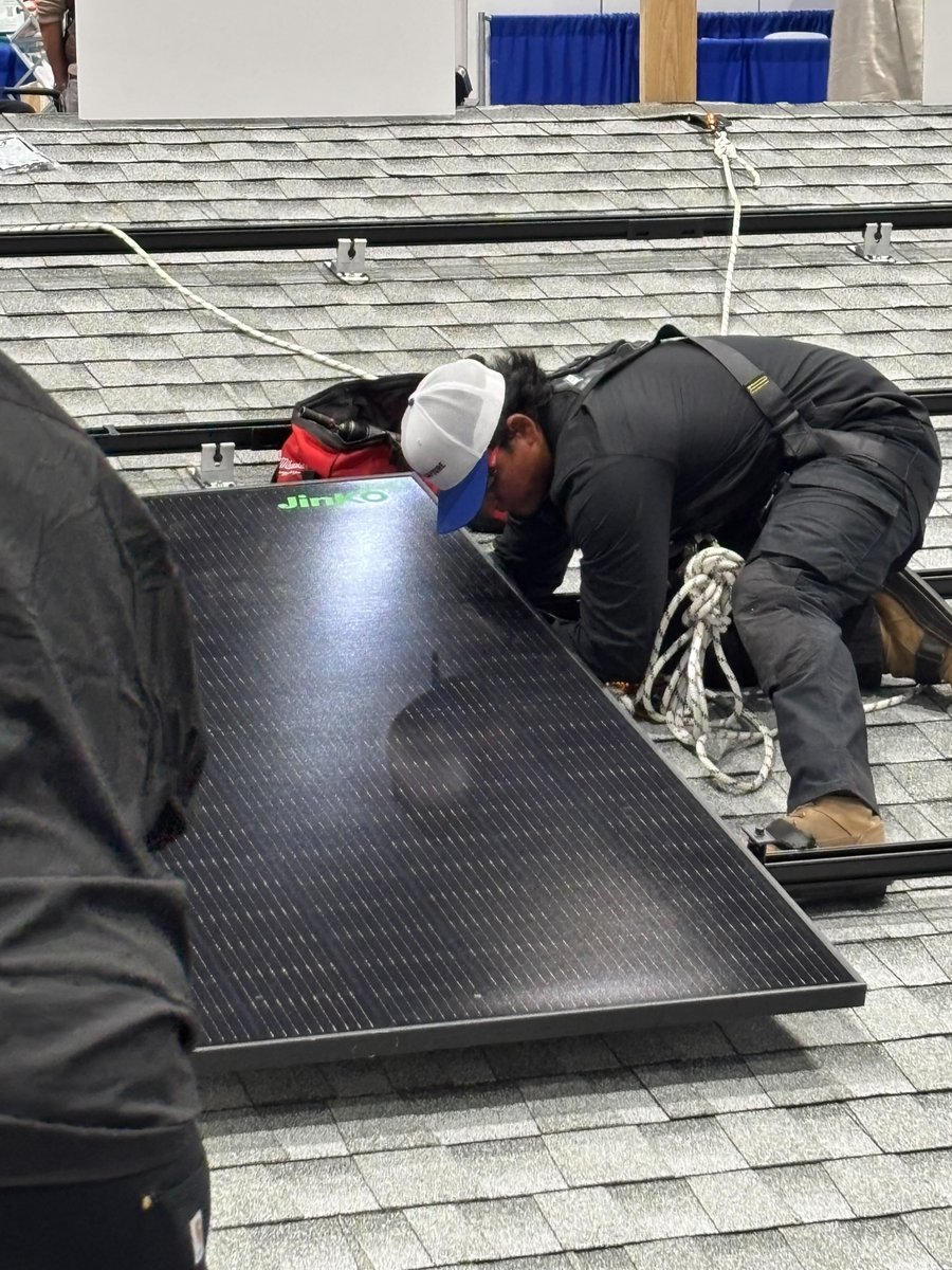 SiteCapture's tweet photo. Shoutout to our customers @CapCitySolar for crushing it at the #iesna #SolarGames and repping @SiteCapture while doing it! ☀️💪

@ISNAESNA

#Solar #SolarEnergy #Renewables #ResidentialSolar #SolarInstallation https://t.co/5luiUpdHYZ