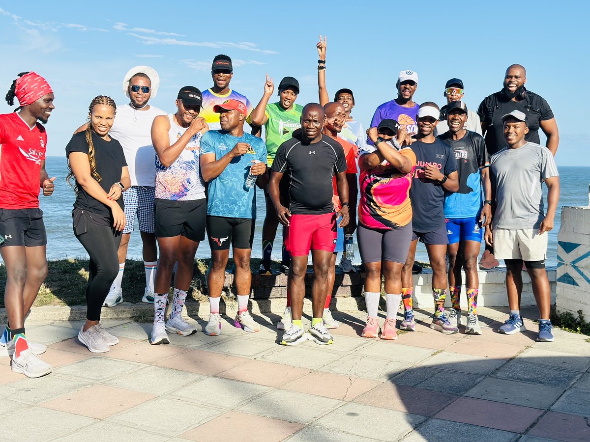 AshesAyanda's tweet image. When we meet for a run, we forget all about the problems this life has and just be very happy. 

#happyrunners #RunningMotivation #stayactive
