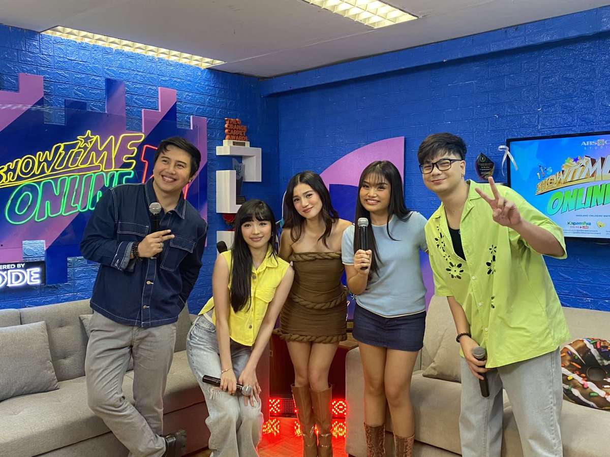 🌟BELLE MARIANO sa #ShowtimeOnlineU! #HelloYouShowtime

WATCH #ItsShowtime LIVE:
linktr.ee/itsshowtimena