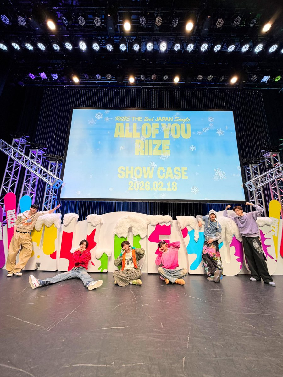 เคะ = ❤️
เมะ = 💛💚🩷🩵💜