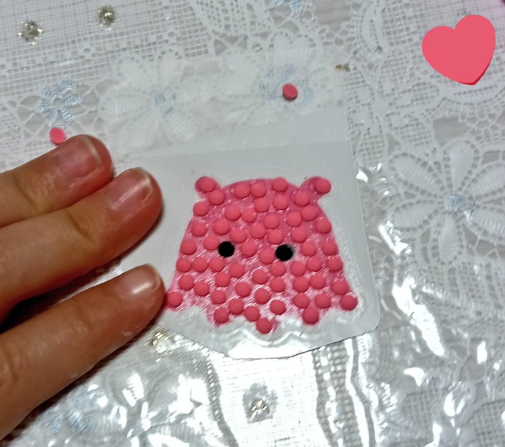 こども園3週間ほどお休みして、昨日から、登園再開したのですが
久しぶりで疲れたのか
お腹痛いとか
ずっと泣いてたりとかで
便秘の薬も無くなってきたのもあり
今から、かかりつけの小児科受診します💦

写真
3歳でこんな事もできるの
とびっくりして写真撮りました☺️