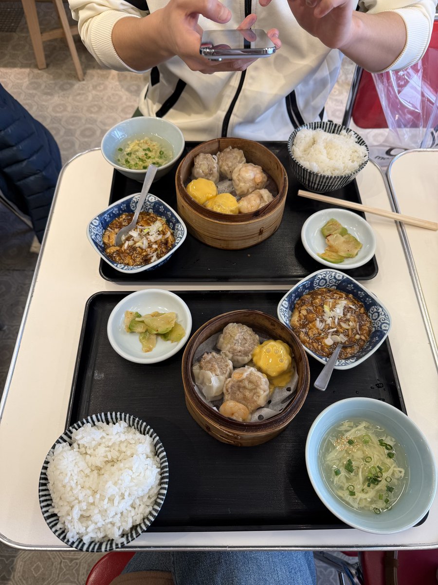今日のランチはシュウマイ定食♡🥢