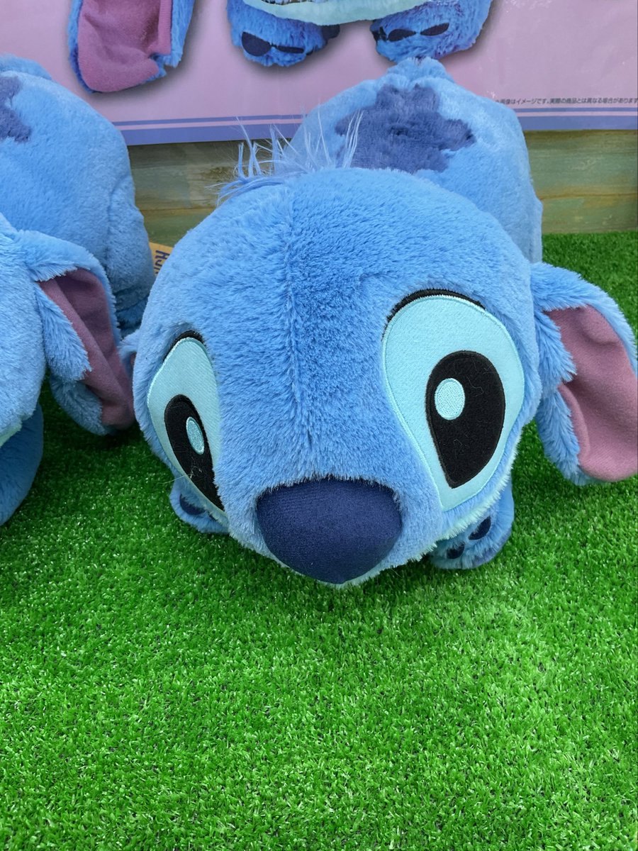 ディズニースティッチ寝そべりなでなでしてね超BIGぬいぐるみ入荷しま