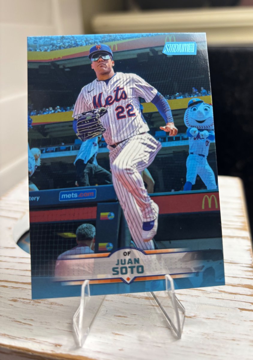 du47222292's tweet image. Who wants a chance at this just pulled Topps Stadium Club Soto card? 
*Mets a lock in ‘26 for playoffs?
I’ll pick someone Sunday night #Topps #Panini