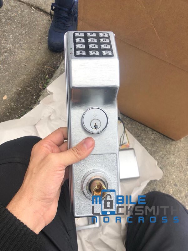 norcrossLS's tweet photo. Lockout service in Norcross,Ga
๐ (770) 285-0349
๐ https://t.co/bwdSQoj132
#MobileLocksmithNorcross #NorcrossGA #LockoutService #FastHelp #ReliableService https://t.co/TKwkr4I3EP