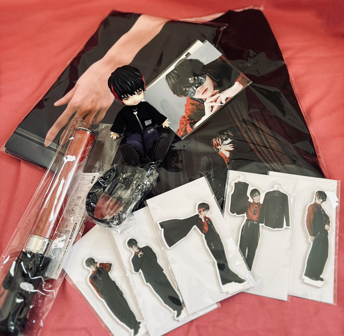 Reverbツアーグッズ届きました〜❗️ ライブが近付いてきているのを