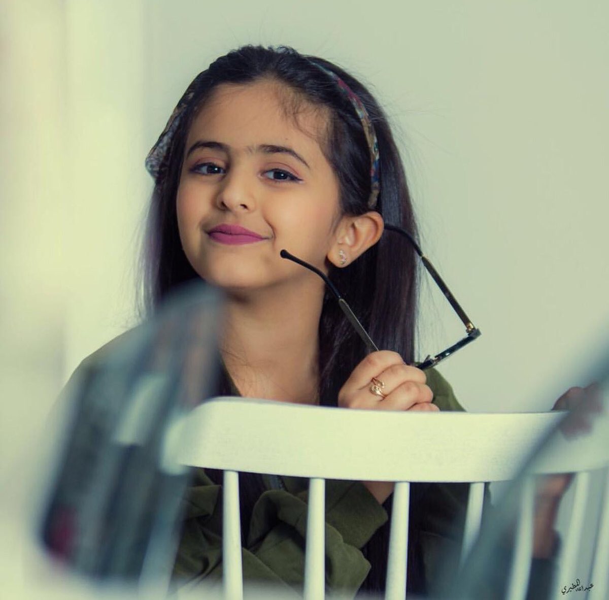 ما كنتُ أحسَبُ شمساً غيرَ واحِدةٍ

                   حتَّى رأيتُ لها أُختاً مِن البَشَرِ

#يخبرني_الصباح
#صباح_الخير