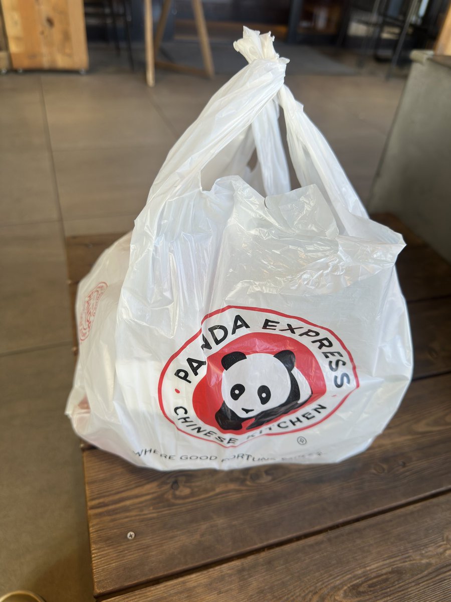 kuutamiyuu's tweet photo. 栃木にはないのだ。。。

PANDA EXPRESS

オーダーが不慣れでしたが無事購入。 https://t.co/QOHk5LJQp5