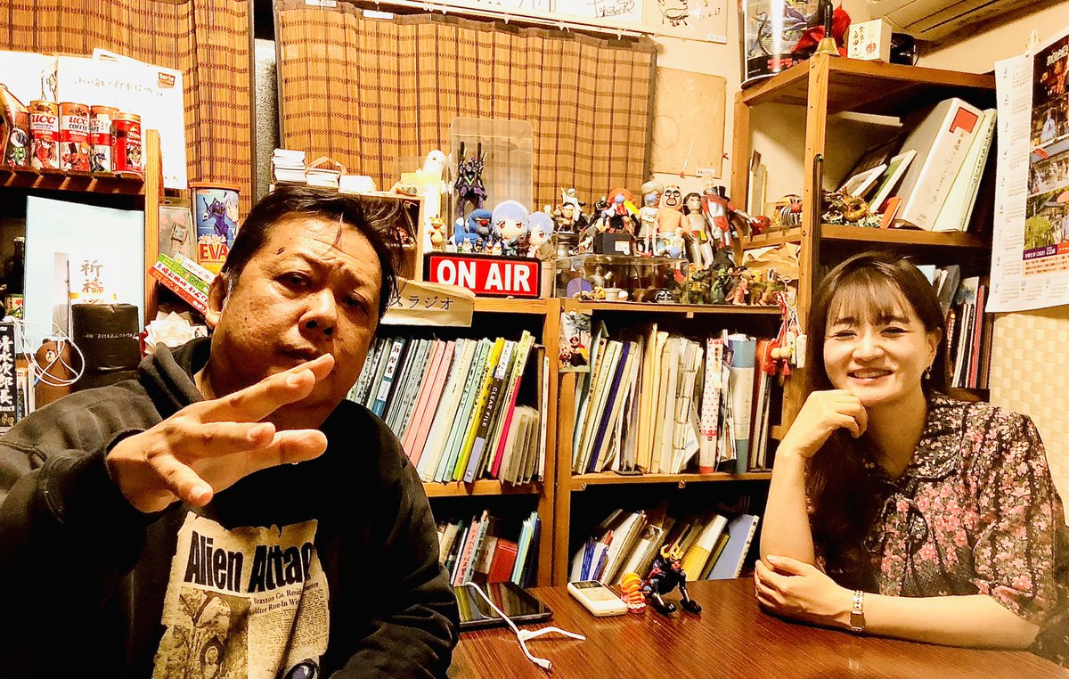 タレントとして活躍されている山口敏太郎さんの番組にお招きいただき、収録をしてきました☆🎵怪談・妖怪・民俗学の第一線を走り続けておられる山口さん。スタジオはソフビから古い資料まで宝島のようです✨
日本人の死生観や、井上円了の語る真の怪など多岐に渡る話ができ充実した撮影となりました☺️