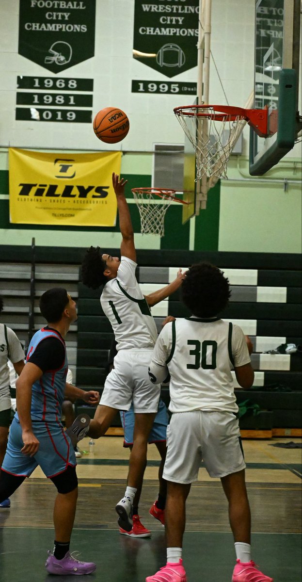 Huntermom51 tweet media