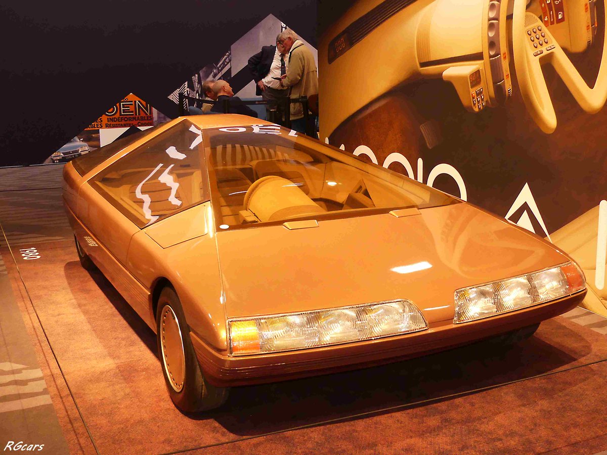RGcars85's tweet image. #Citroën concpet cars 🇫🇷
j'ai vraiment bien aimé le stand de la marque aux chevrons cette année à #retromobile2026 ! Un rappel des @mondialdelauto des années 90 lorsque les constructeurs innovaient , jouaient le jeu et nous faisaient rêver avec leur vision de la voiture du futur
