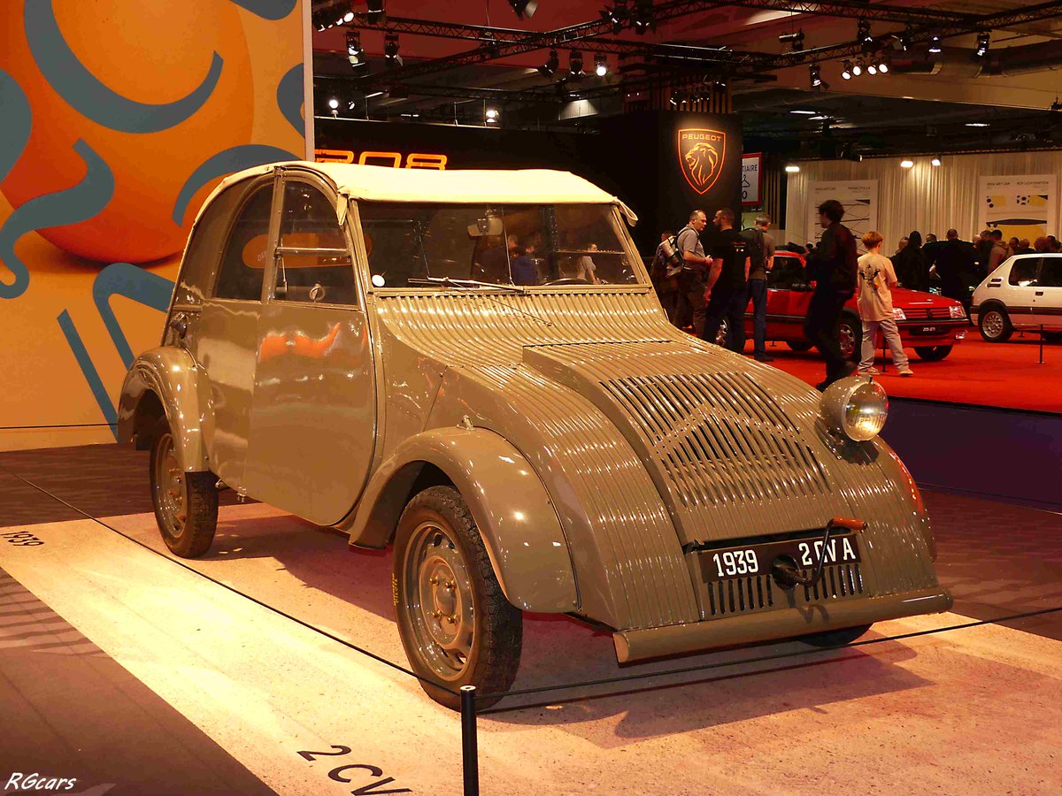 RGcars85's tweet image. #Citroën concpet cars 🇫🇷
j'ai vraiment bien aimé le stand de la marque aux chevrons cette année à #retromobile2026 ! Un rappel des @mondialdelauto des années 90 lorsque les constructeurs innovaient , jouaient le jeu et nous faisaient rêver avec leur vision de la voiture du futur