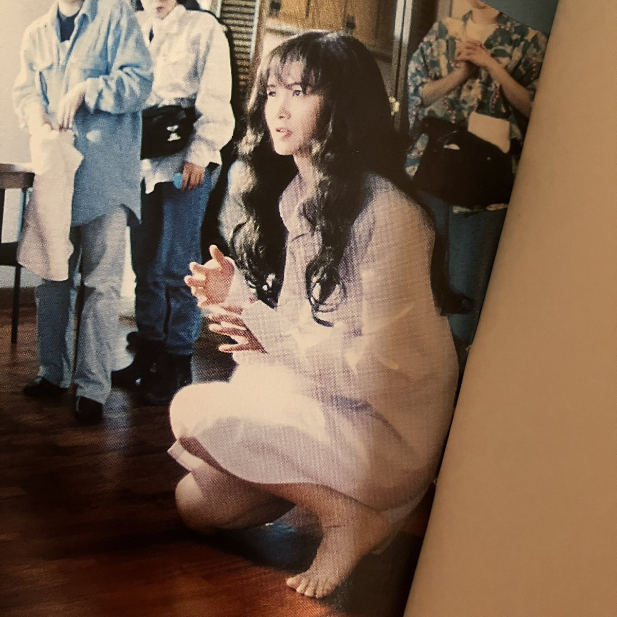 みゆきさんのスラッ首シリーズ。1987年のツアーパンフレットより。30年