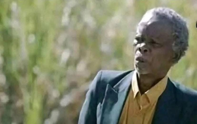 staneve02's tweet photo. "Kunyenga workmate yako wobva warambwa" must be the most embarrassing thing ever😀 https://t.co/RIaDqUR024