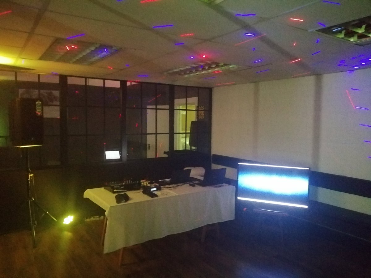 brightmidnights's tweet image. We'll put together your #karaokeparty #getintouch #booktoday bmentertainment.co.za/karaoke-suppli…