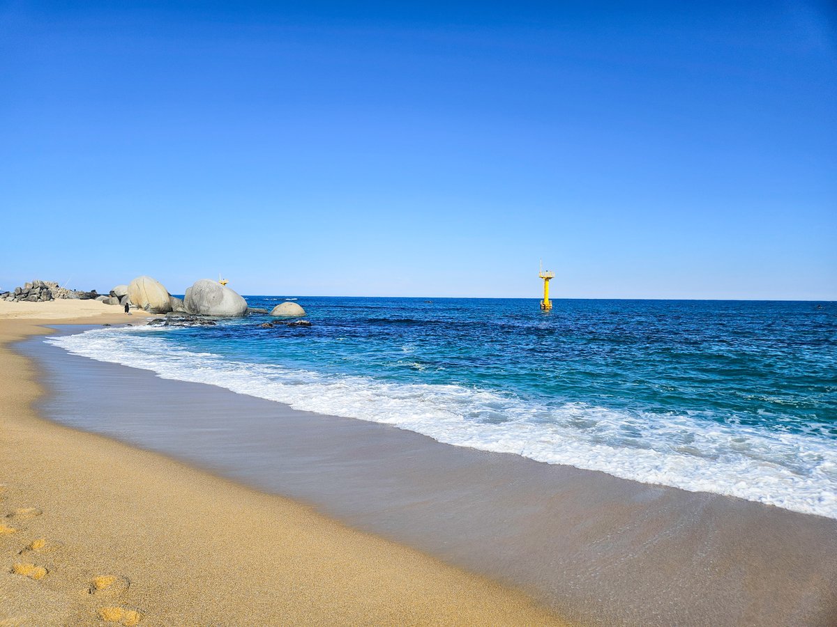 ninicrease's tweet image. 친구가 힘내라고 바다 보여줌 🌊
진짜 너무 힘이 남!
강릉 바다 보고 다들 힘내세요!