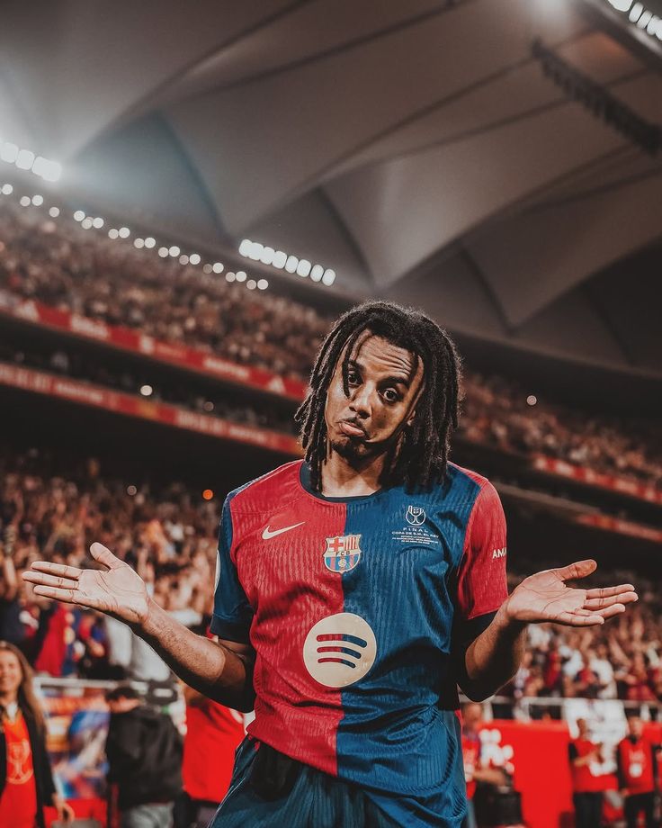 Boşluk Kollayan Bruno Fernandes
Ön Libero Hakan Çalhanoğlu 
Savunmacı Bek Kounde 

geldiğini düşünsenize 🤔

mükemmel paket olurdu muhtemelen 

#eFootball2026