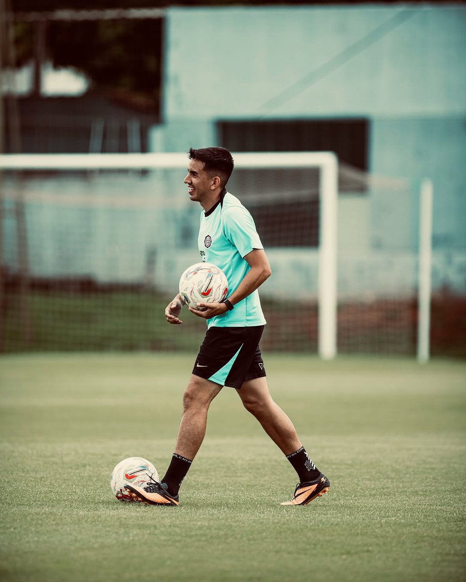 Este crack alérgico al puchero y al kumanda ipokue, me está privando de tener en mi XI ideal a Rubén Lezcano.