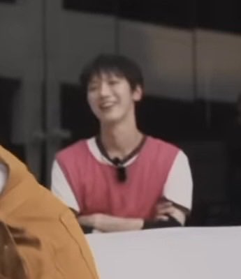 วันใดนุนิวล้ม อย่าลืมว่าเคยมีพี่เตนล์ยืนกอดอกยิ้มอ่อนมองมาอย่างเห็นอกเห็นใจอยู่กงเน้!!!555555555555