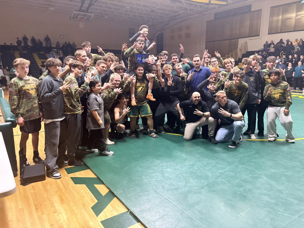 Mustangs tweet media