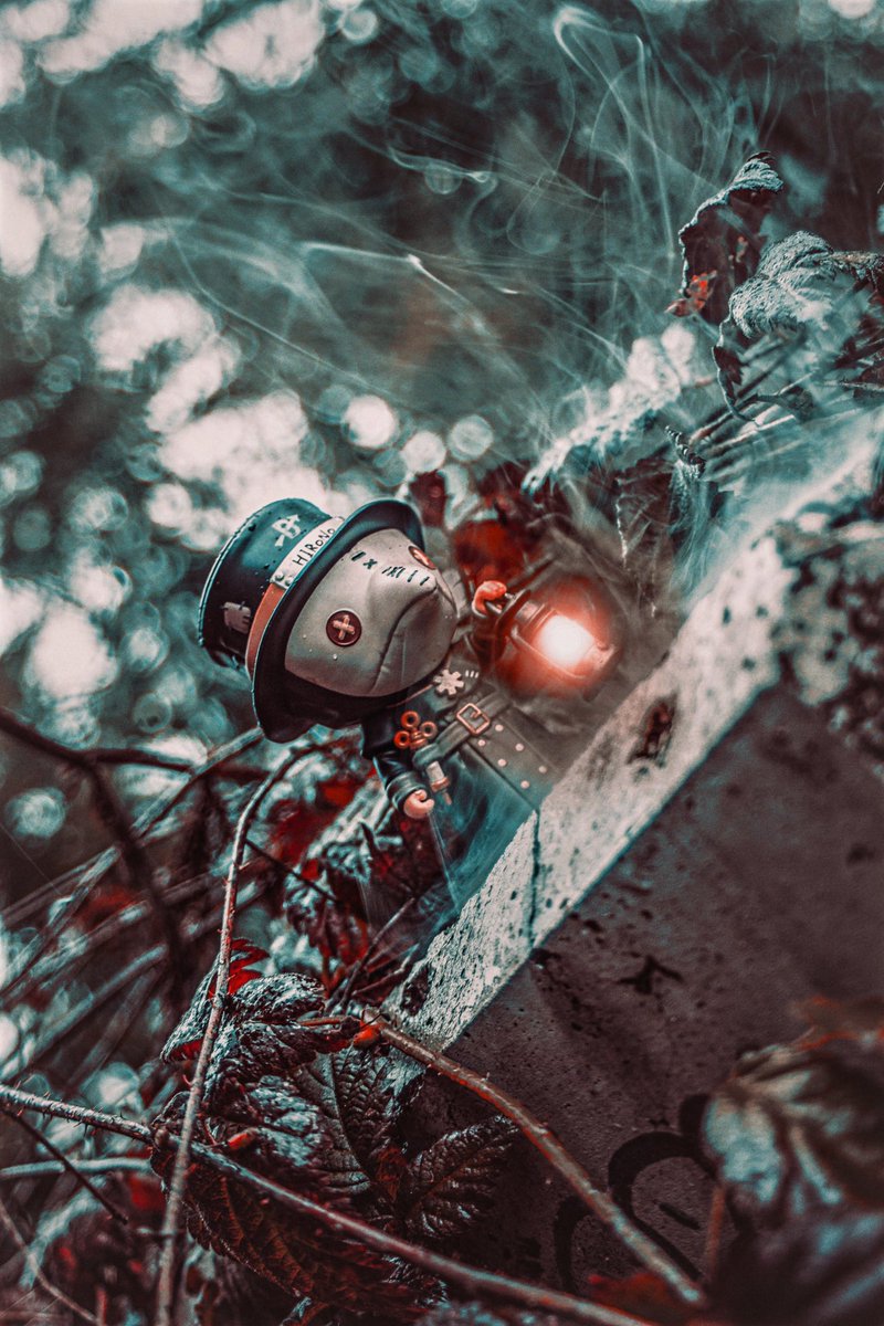 Theghostoflamln's tweet photo. Recent shots! #popmart #toyphotography #horror #spooky https://t.co/WZYPdagIi7