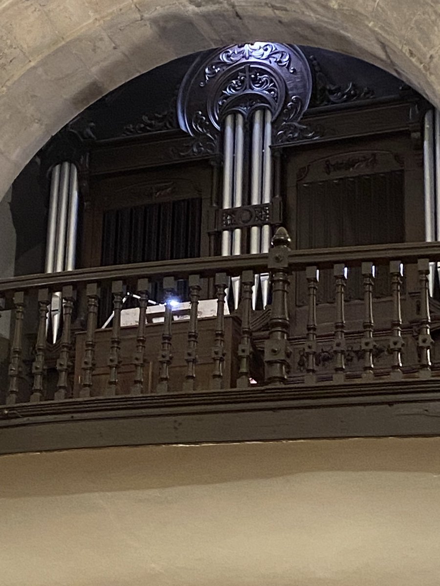 HARROW_h's tweet photo. #ORGANO de la parroquia de #AndraMari de #Zeanuri (ubicada en el barrio de Eleizondo), Bizkaia, es un instrumento histórico destacado, construido en 1910 ; https://t.co/6cUddWNQgr https://t.co/uiwcpkQ1J9