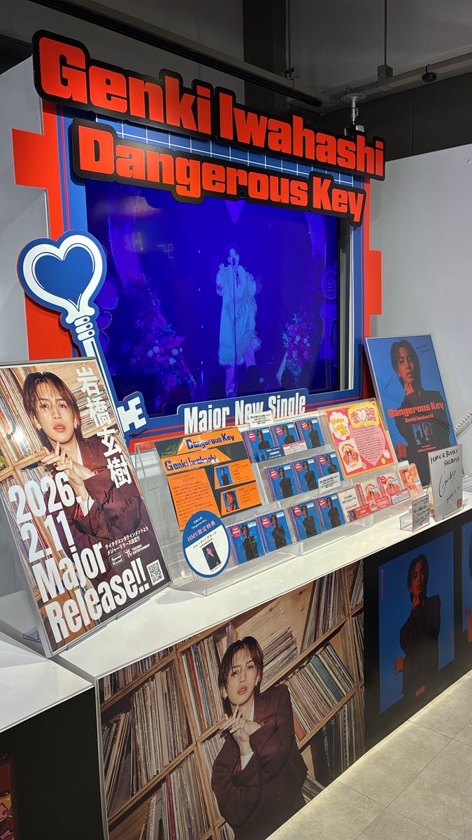 HMV パネル展示どの店舗も同じだけど ちゃんと全店舗で撮った📷笑