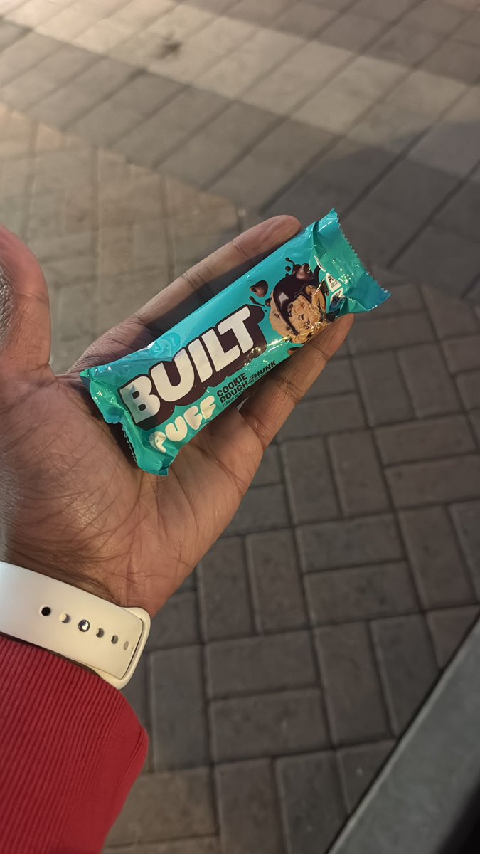 IamKMarcus's tweet image. Welp this is me trying out #builtpuff bars #Proteins