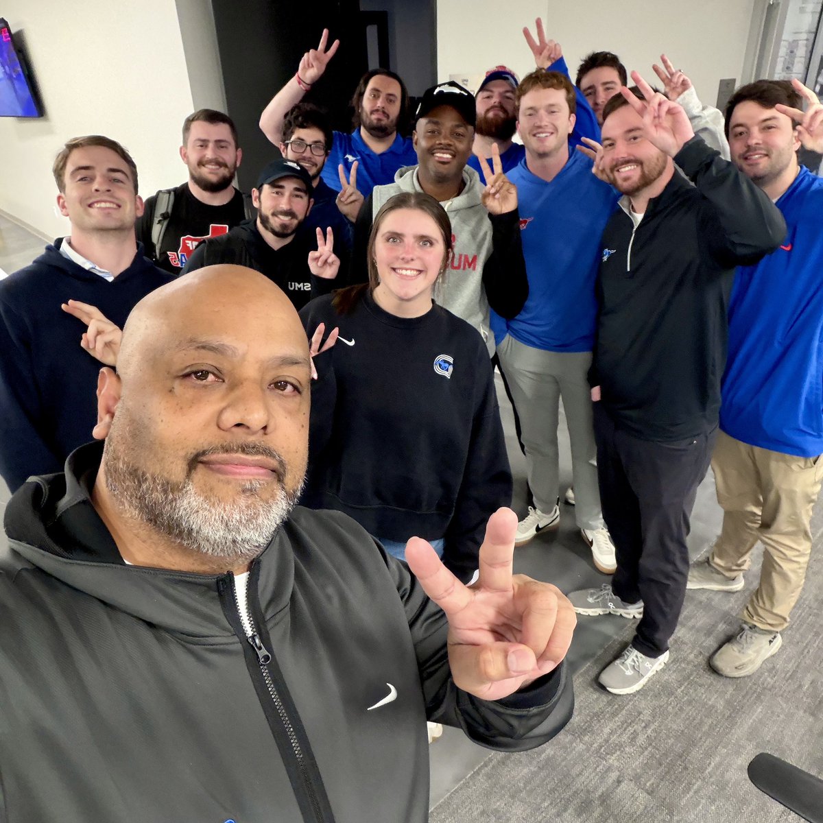 Jake Langi tweet media