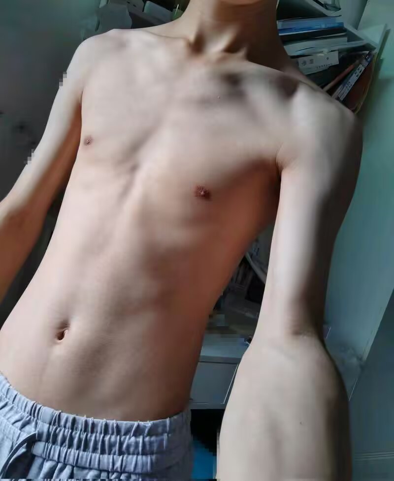Xiaochen785's tweet photo. 感觉过完这个年会吃胖 #男高 #gay https://t.co/WMM7sSLMyE