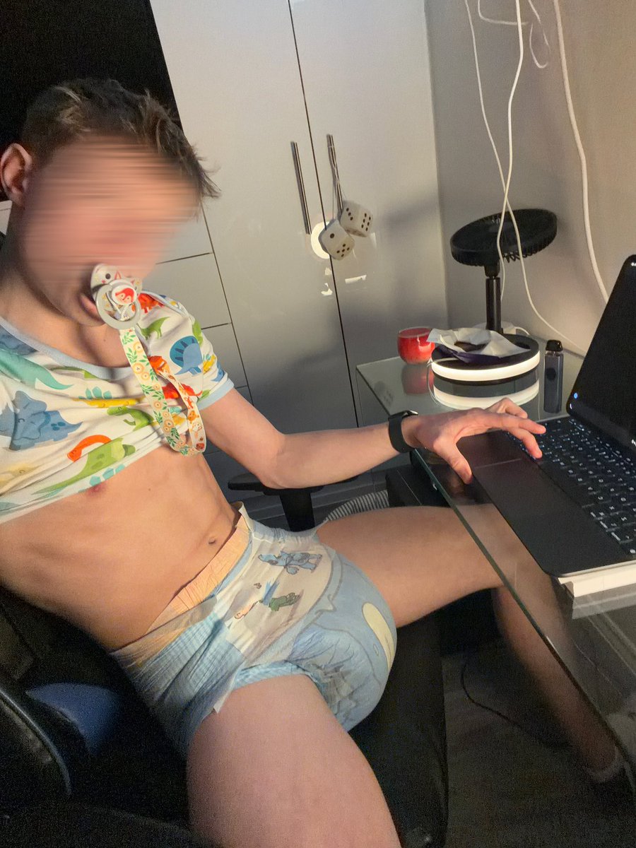 Lil Pup soaker 🐶🍼 tweet media