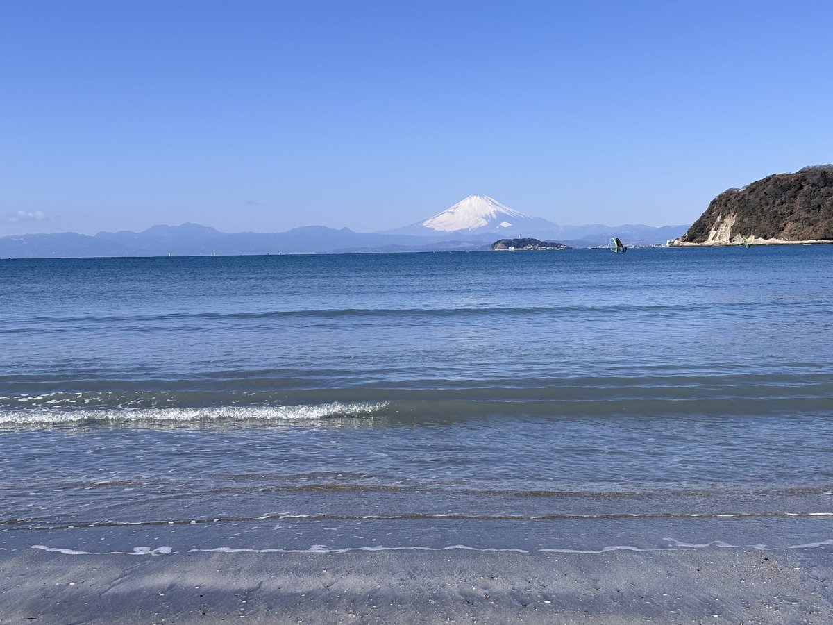 SAWA__LOG's tweet photo. 今日の逗子海岸🌊 https://t.co/ZGGeJsKHPb