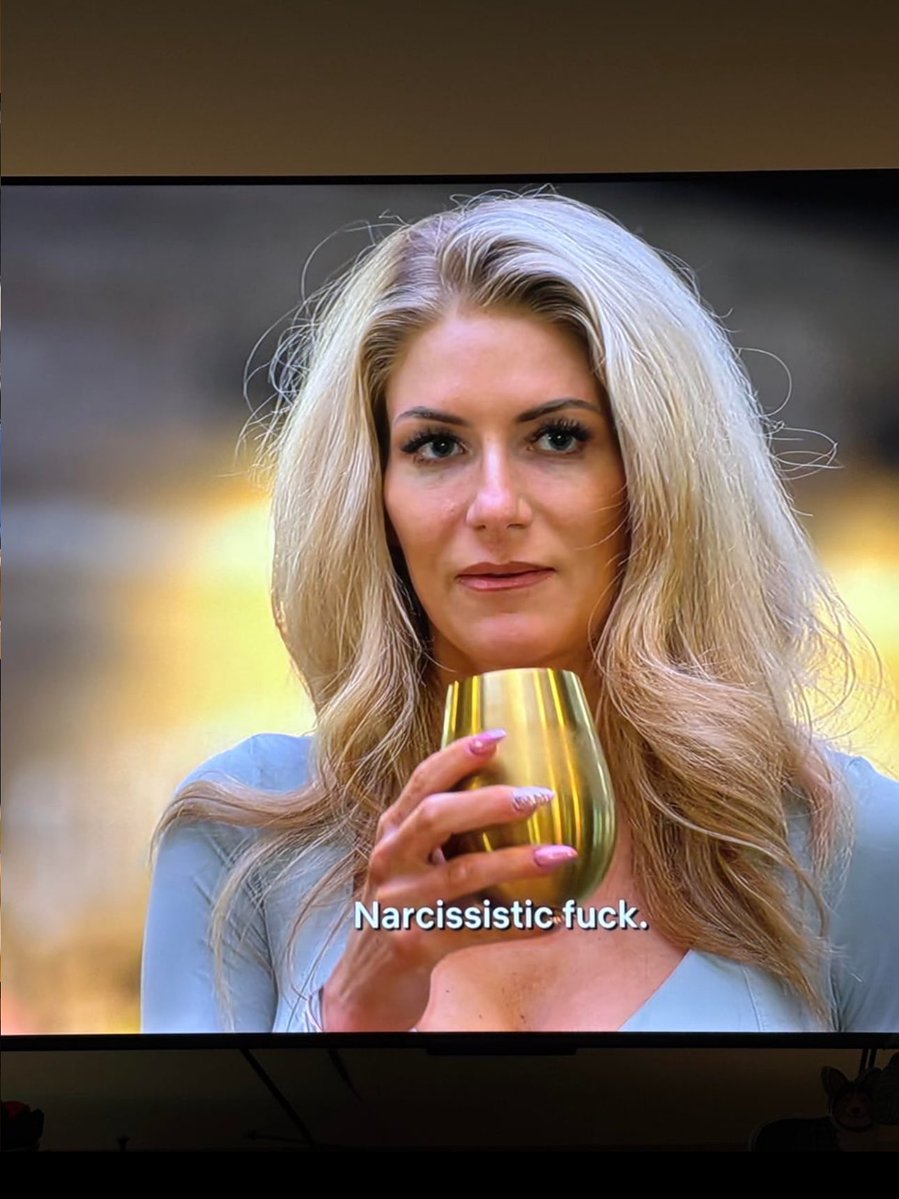 pollo_ala_crema's tweet image. Amber saying what we are all feeling about Chris. #loveisblind #LoveIsBlindS10