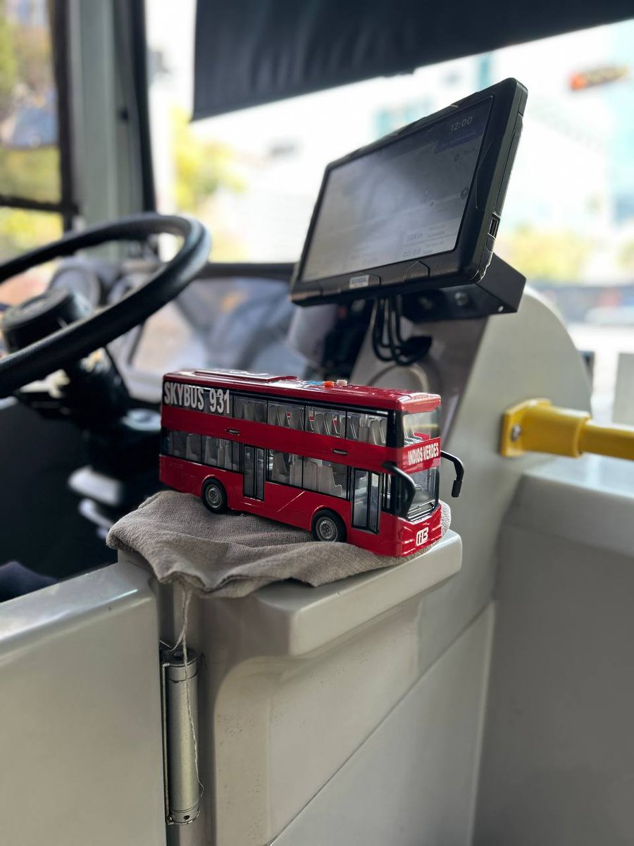 MetrobusCDMX's tweet photo. ¡Chulada! 🤌🏻😍

Tu también puedes tener un Mbusito versión petit. 🤏🏻🚍🙊

Entra al enlace y descárgalo. 👇🏻
https://t.co/sWbpz5tW1l https://t.co/SA0iI2tRtA