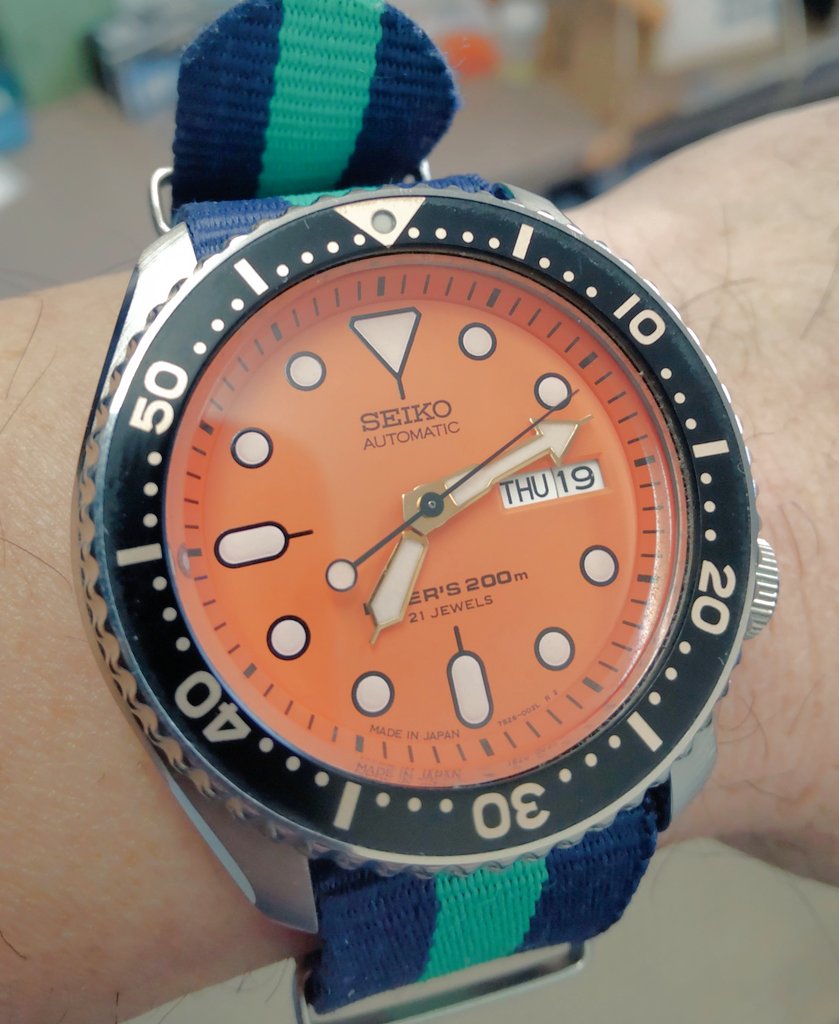 surrenderSwing's tweet image. #あなたが今着けている時計の魅力を一言で
#腕時計　#SEIKO　#ダイバー
SEIKOの良心
今プレミア付いてるんだね😳
12万とかでAmazonで売っててビックリした

20年近く前に新品で1万6000円で買ったんだけど