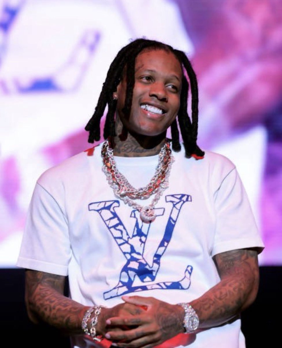 He lost his brother, his artist, got betrayed, fought charges… and y’all STILL hate on him? Durk don’t deserve that.